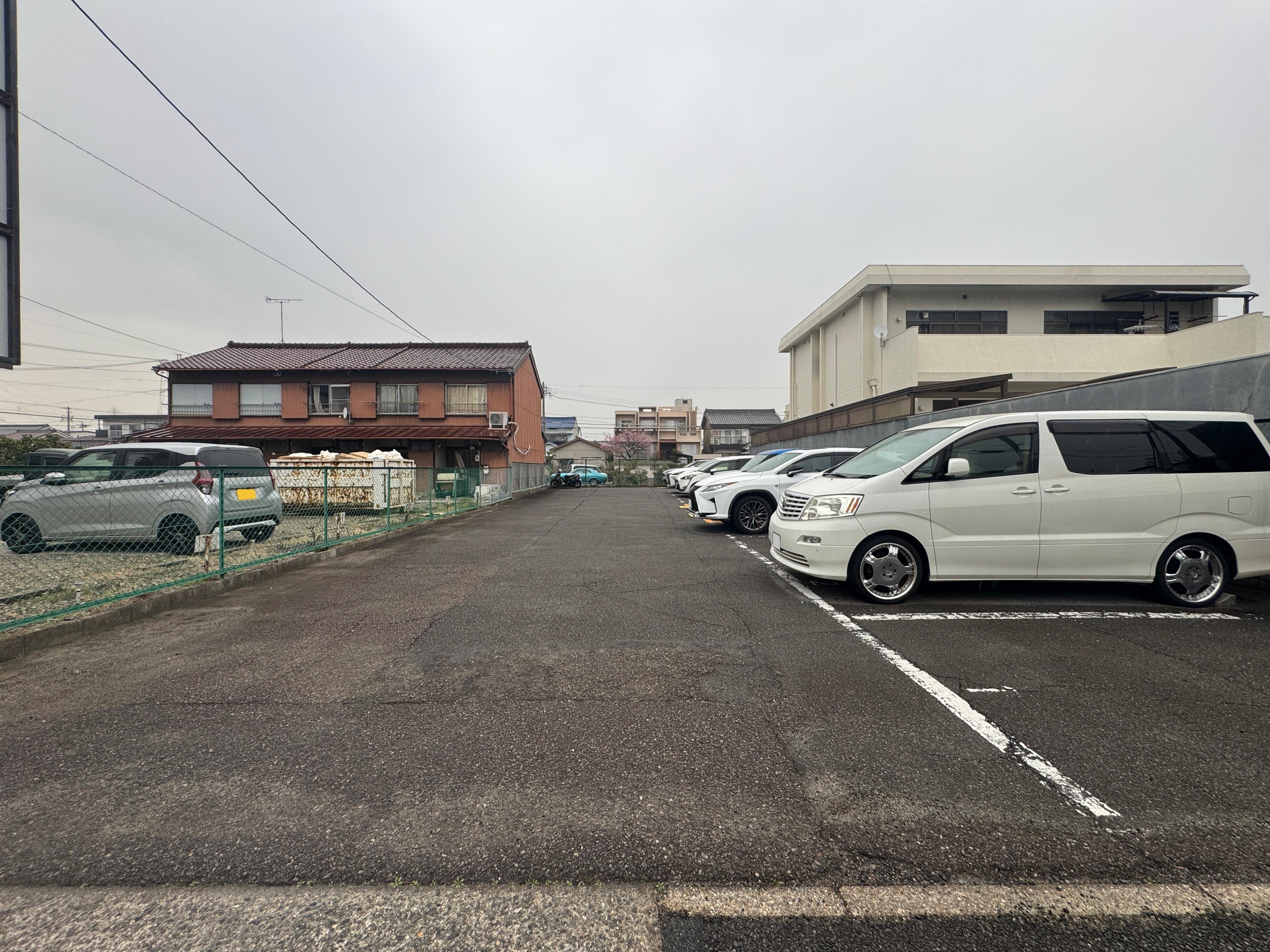 P32の外観・駐車場イメージ2枚目