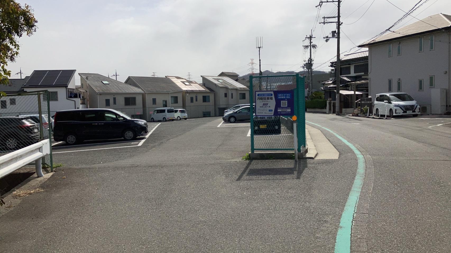 招提道駐車場の外観・駐車場イメージ1枚目