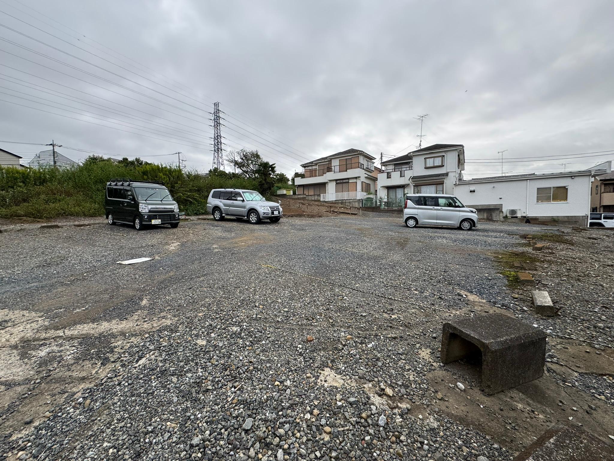 秋山パーキングの外観・駐車場イメージ1枚目