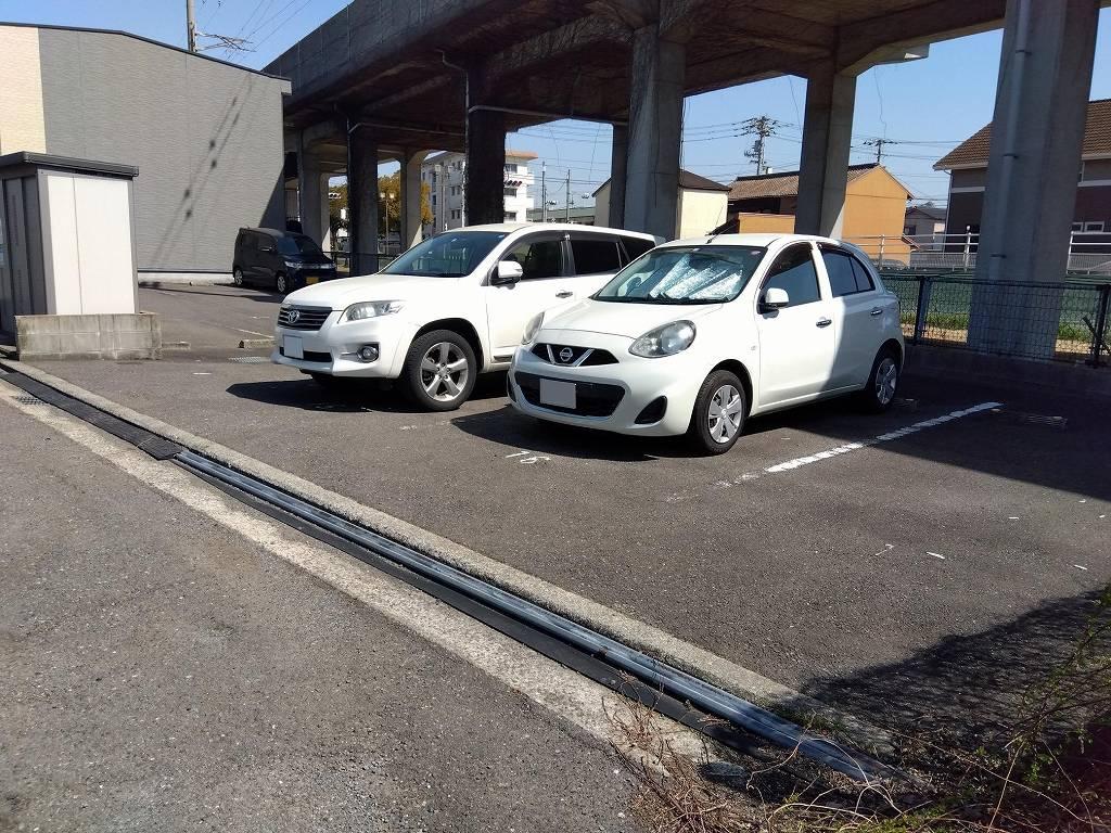 ハッピネスⅡ(39329)の外観・駐車場イメージ3枚目