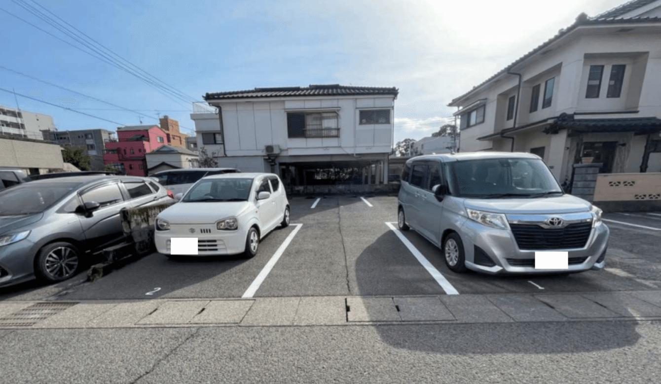 Ｍパーク甲突町３の外観・駐車場イメージ1枚目