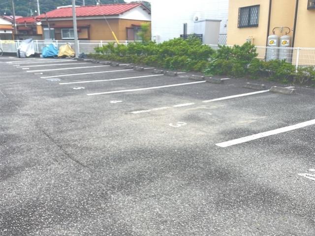 プレシオＦ(13532)の外観・駐車場イメージ1枚目