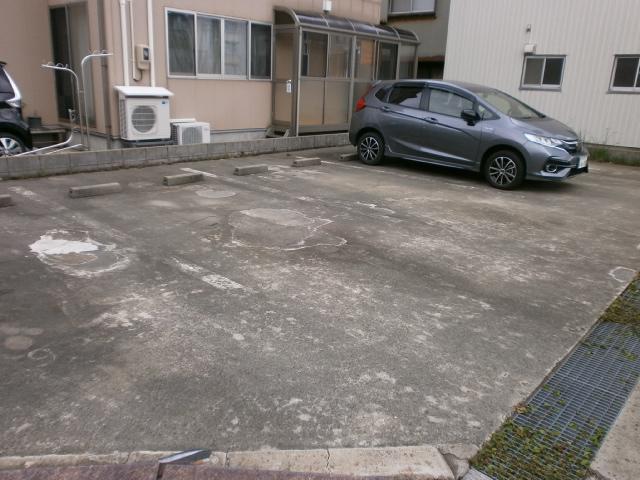 ユタカ駐車場の外観・駐車場イメージ1枚目