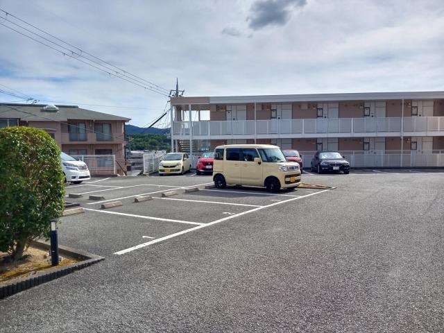 多田４(17178)の外観・駐車場イメージ1枚目