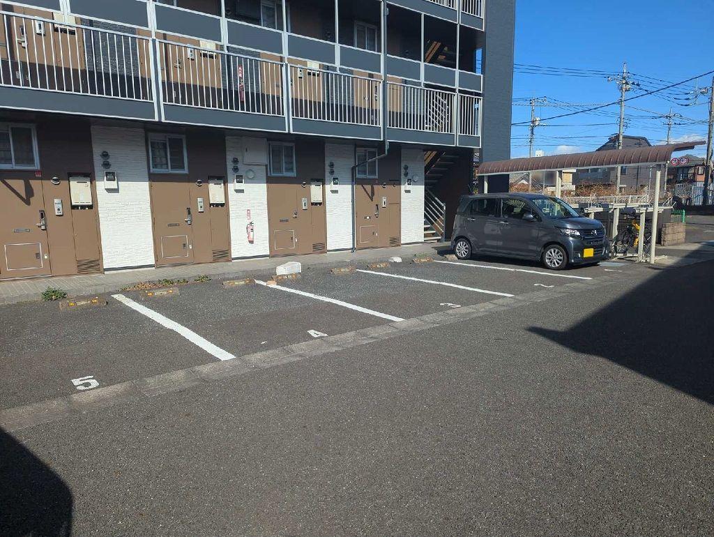 ＧＡＲＤＥＮ　丘(25282)の外観・駐車場イメージ1枚目