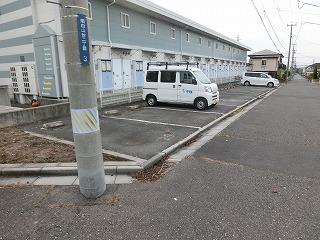 パインヒルズ(24342)の外観・駐車場イメージ1枚目