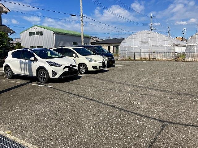 ビュートラスト(18008)の外観・駐車場イメージ1枚目