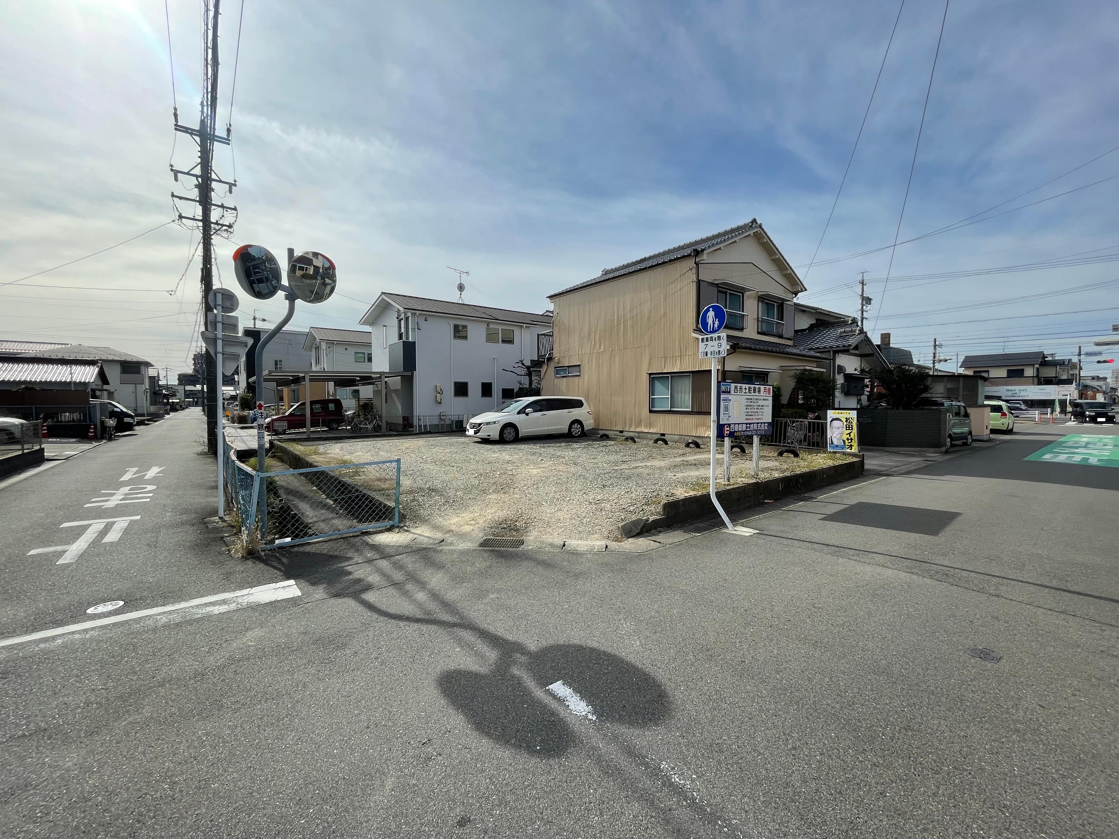 西赤土駐車場の外観・駐車場イメージ1枚目