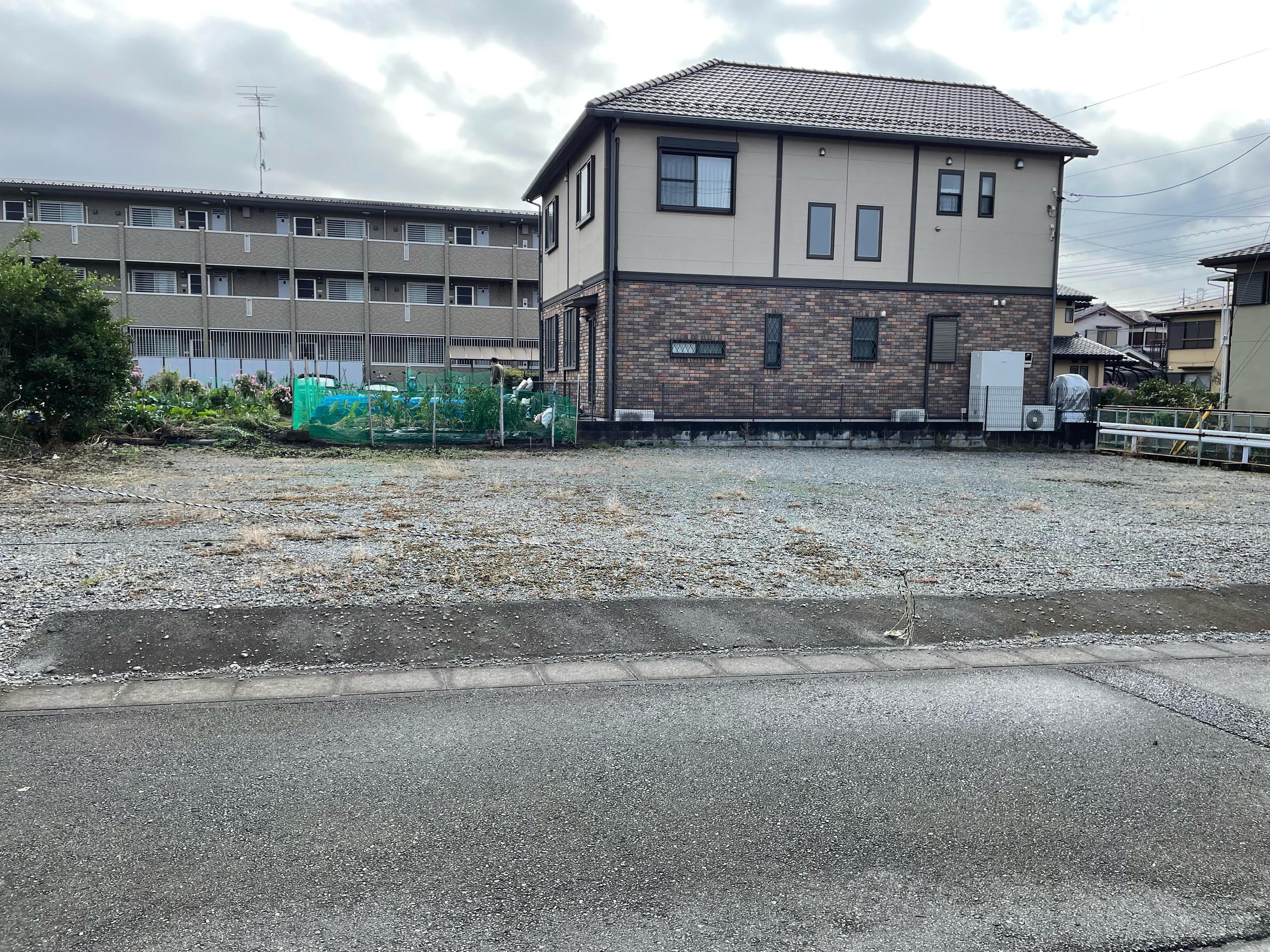 坂田東3丁目駐車場の外観・駐車場イメージ3枚目