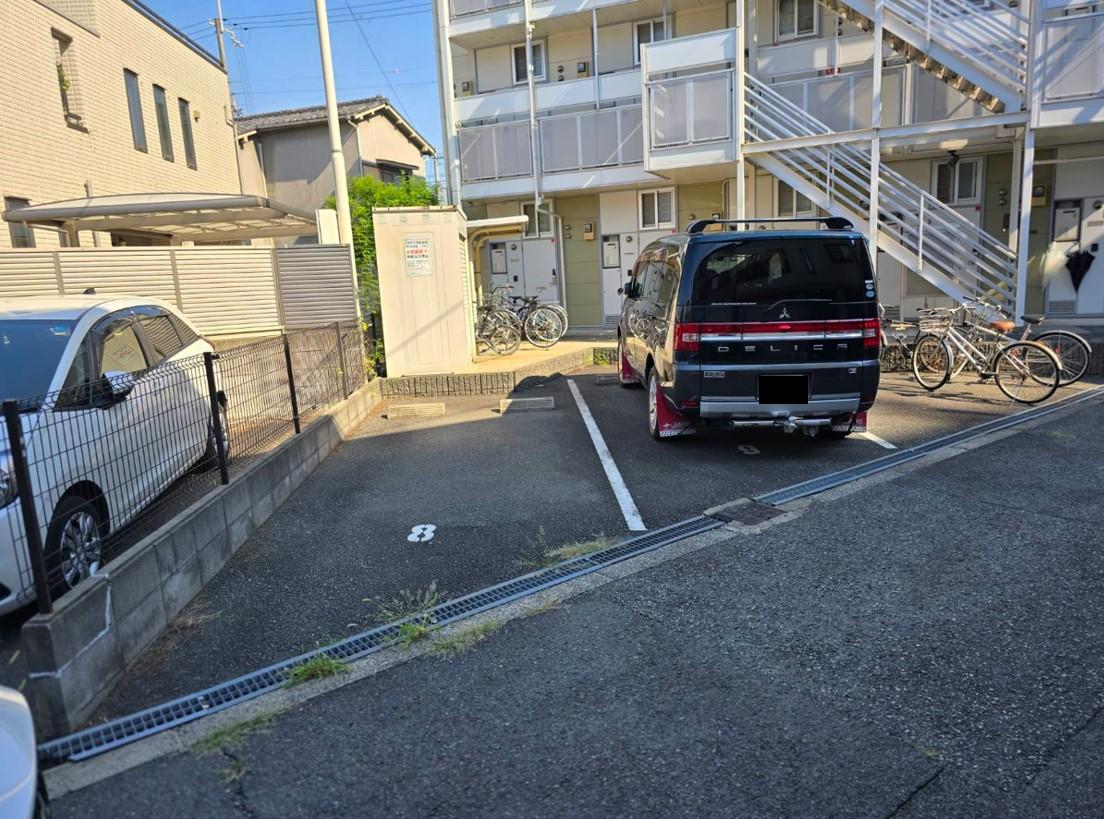 リンランパーキングの外観・駐車場イメージ2枚目
