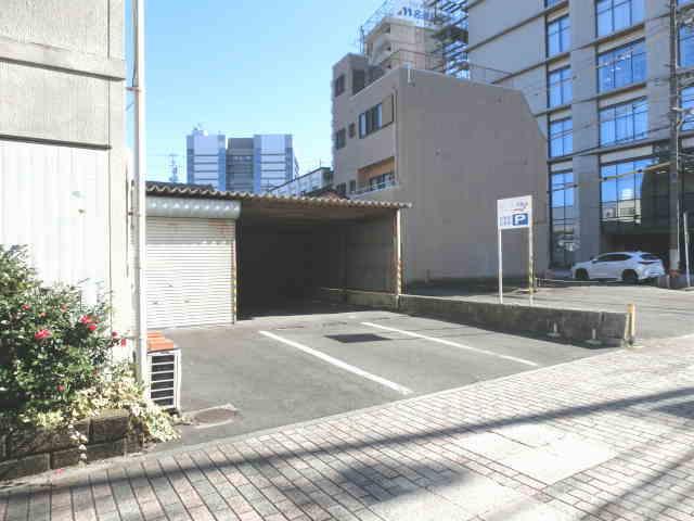 ワイズ・本町 第5駐車場の外観・駐車場イメージ1枚目