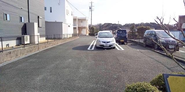 サンヒルズⅢ(17701)の外観・駐車場イメージ1枚目