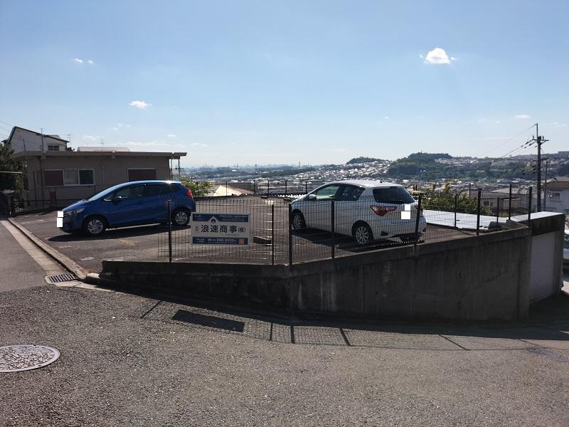 日笠 ｶﾞﾚｰｼﾞの外観・駐車場イメージ1枚目