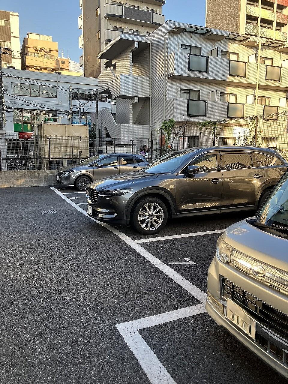 ガディス・パーク行徳壱番館の外観・駐車場イメージ1枚目