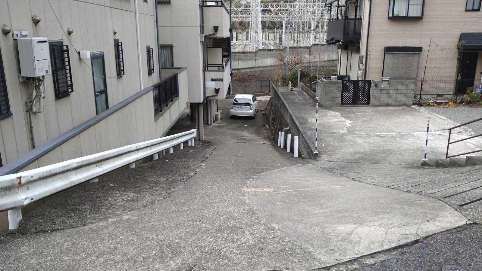 カーサ御影山手の外観・駐車場イメージ3枚目