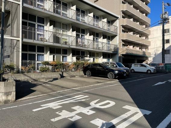 グランディル(12818)の外観・駐車場イメージ2枚目
