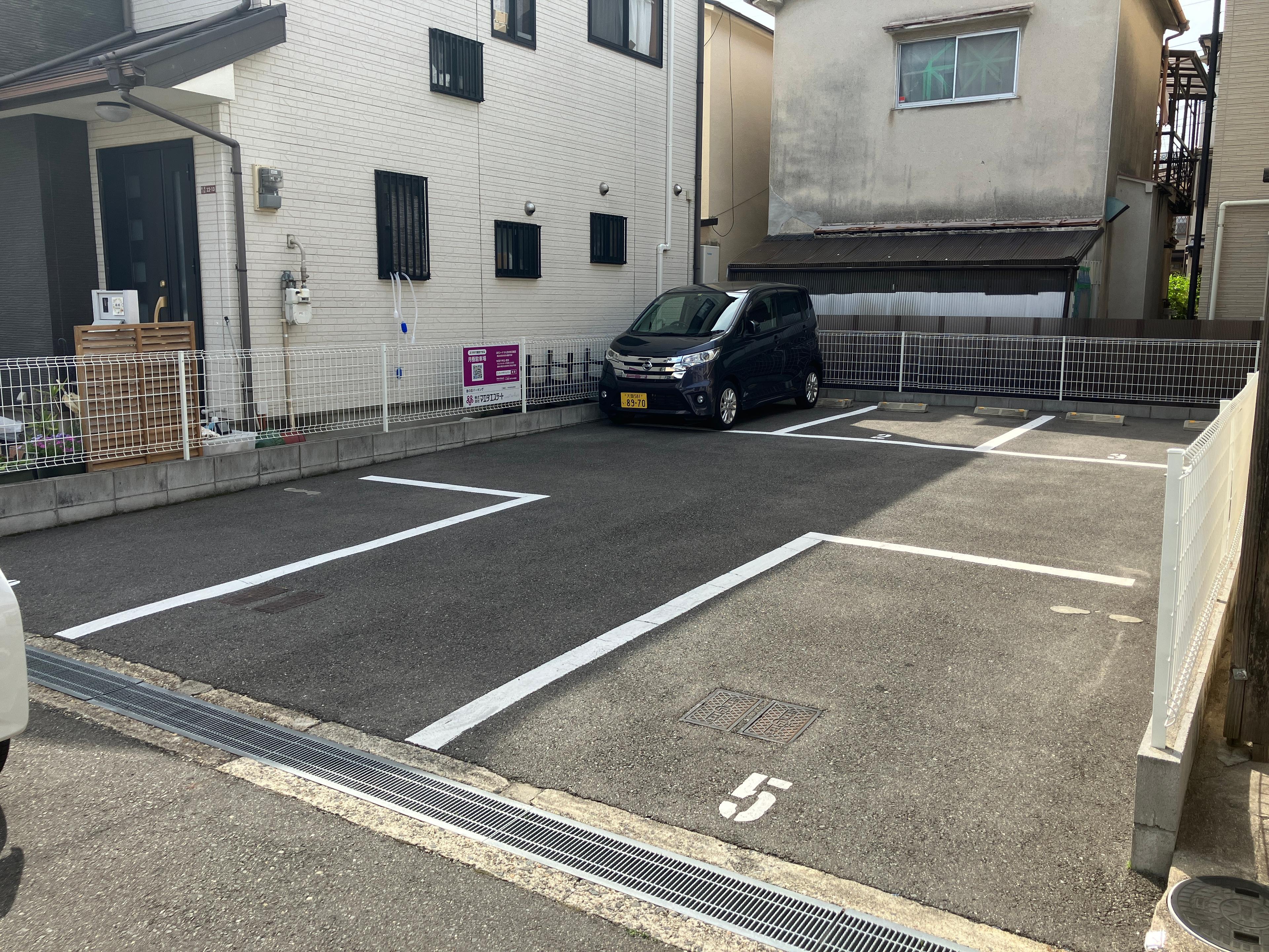 渚の荘パーキングの外観・駐車場イメージ1枚目