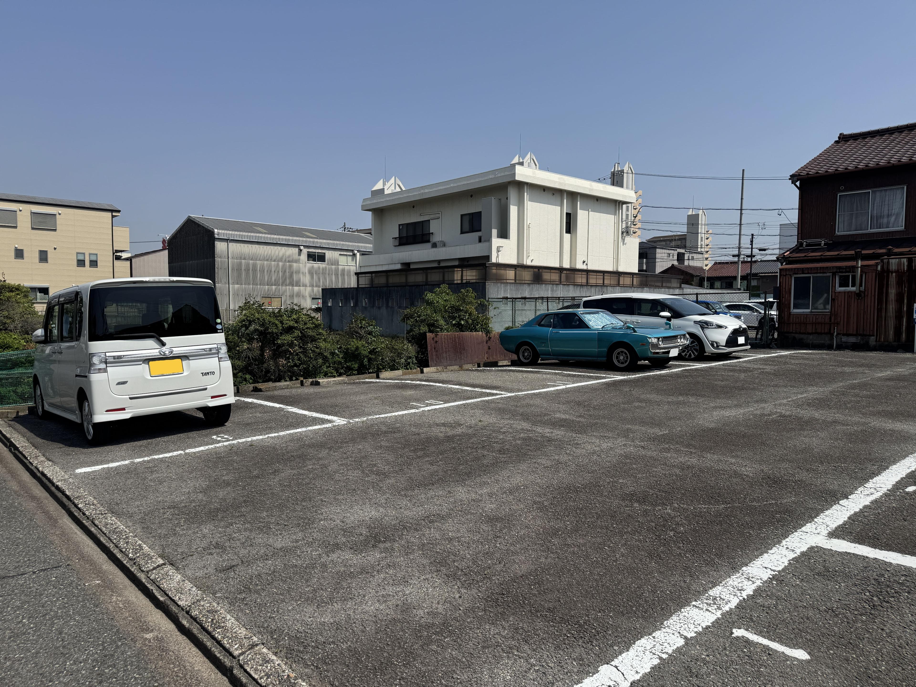 P321の外観・駐車場イメージ3枚目