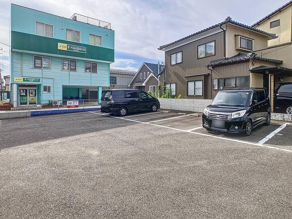 松村１丁目Ｋ駐車場の外観・駐車場イメージ2枚目