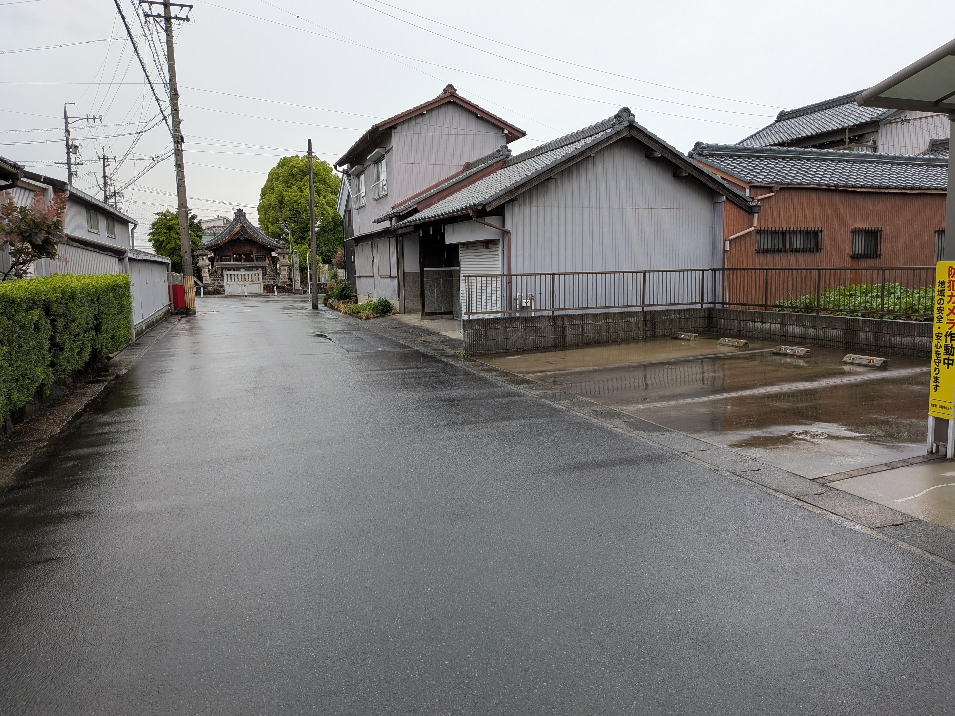 弥勒寺東2-39駐車場の外観・駐車場イメージ3枚目