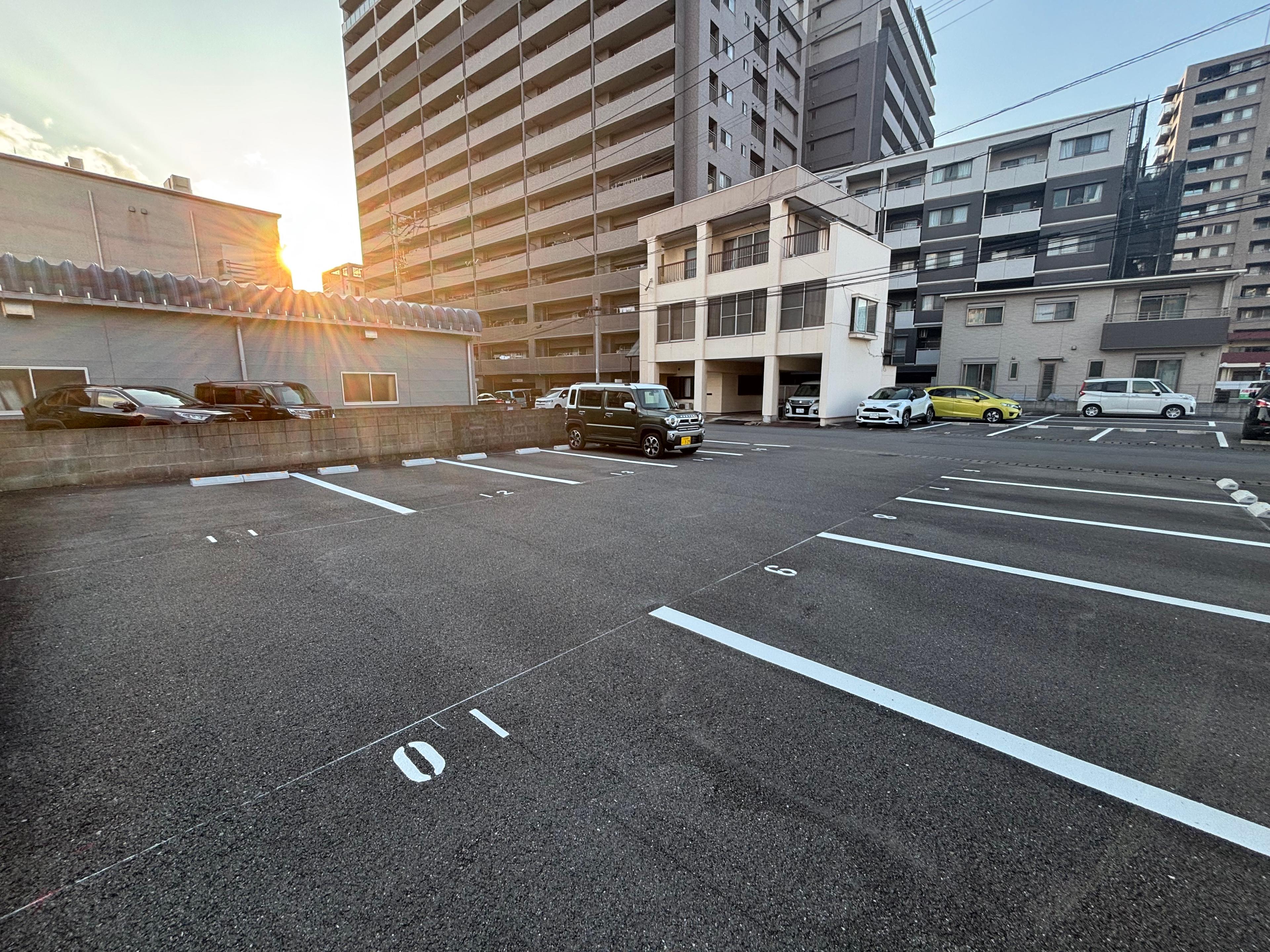 舞鶴1丁目月極駐車場の外観・駐車場イメージ2枚目
