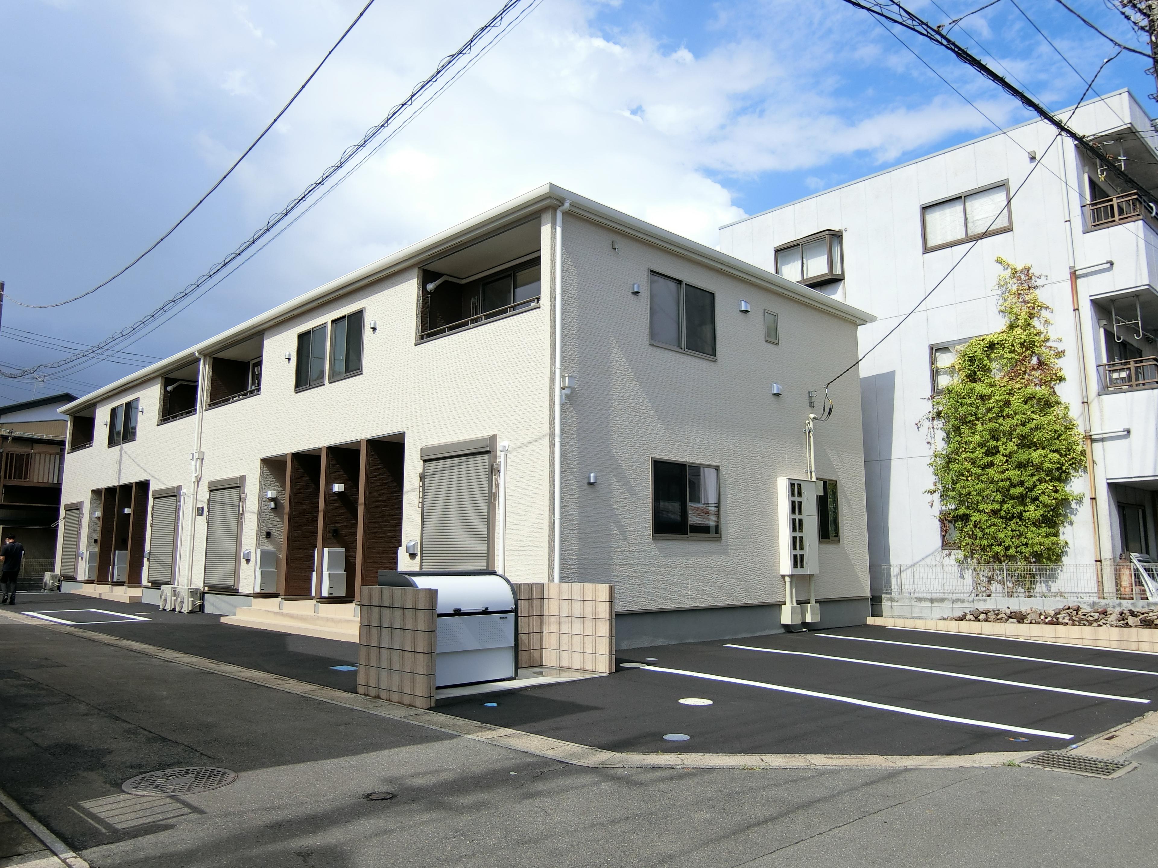 リーブルファイン両新田西町駐車場の外観・駐車場イメージ1枚目