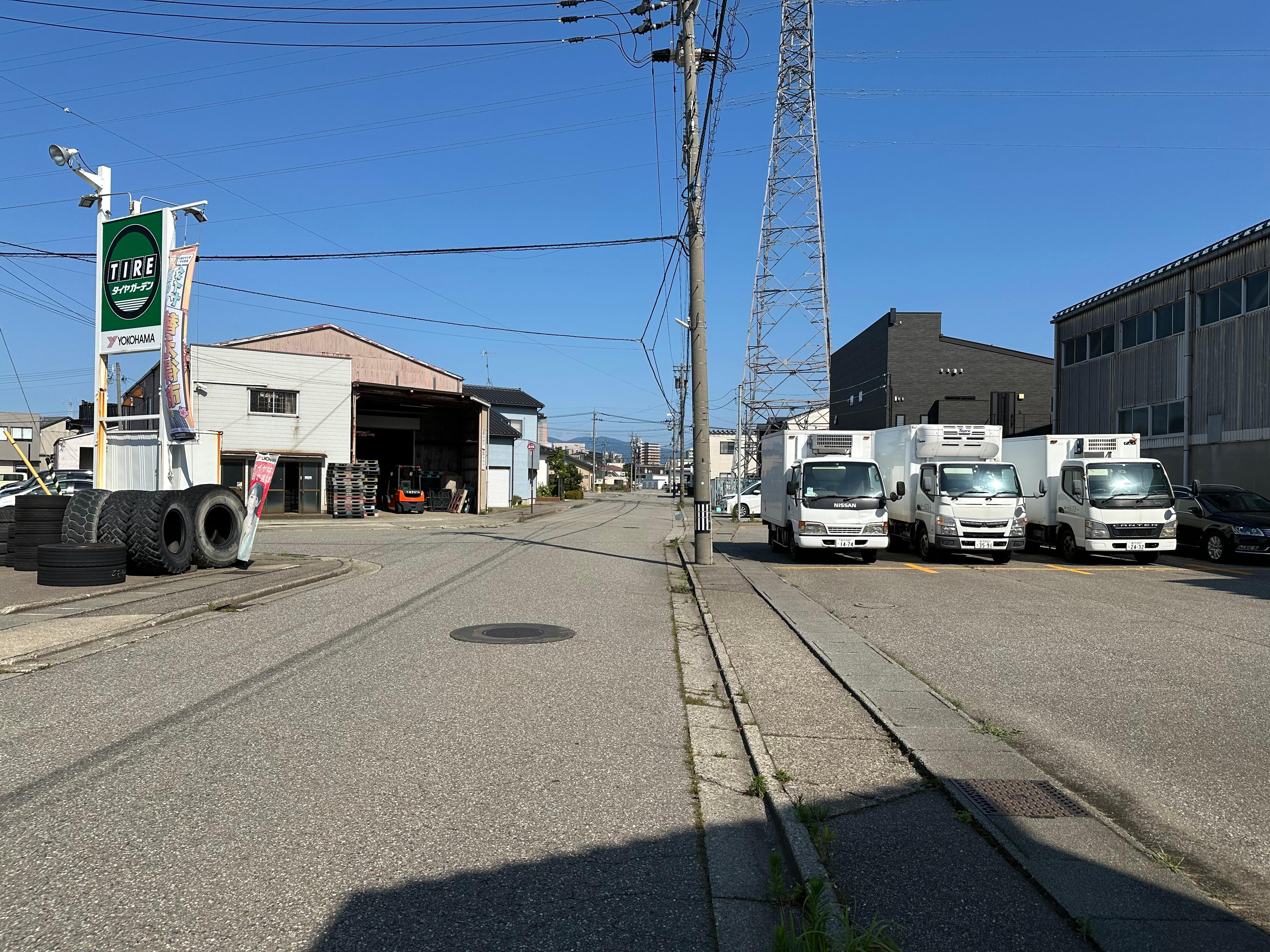 石山商店月極駐車場の外観・駐車場イメージ2枚目