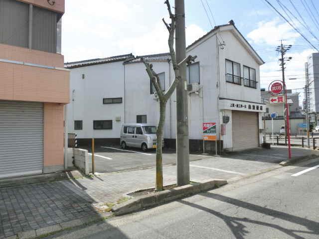 ワイズ・桜 第13駐車場の外観・駐車場イメージ1枚目
