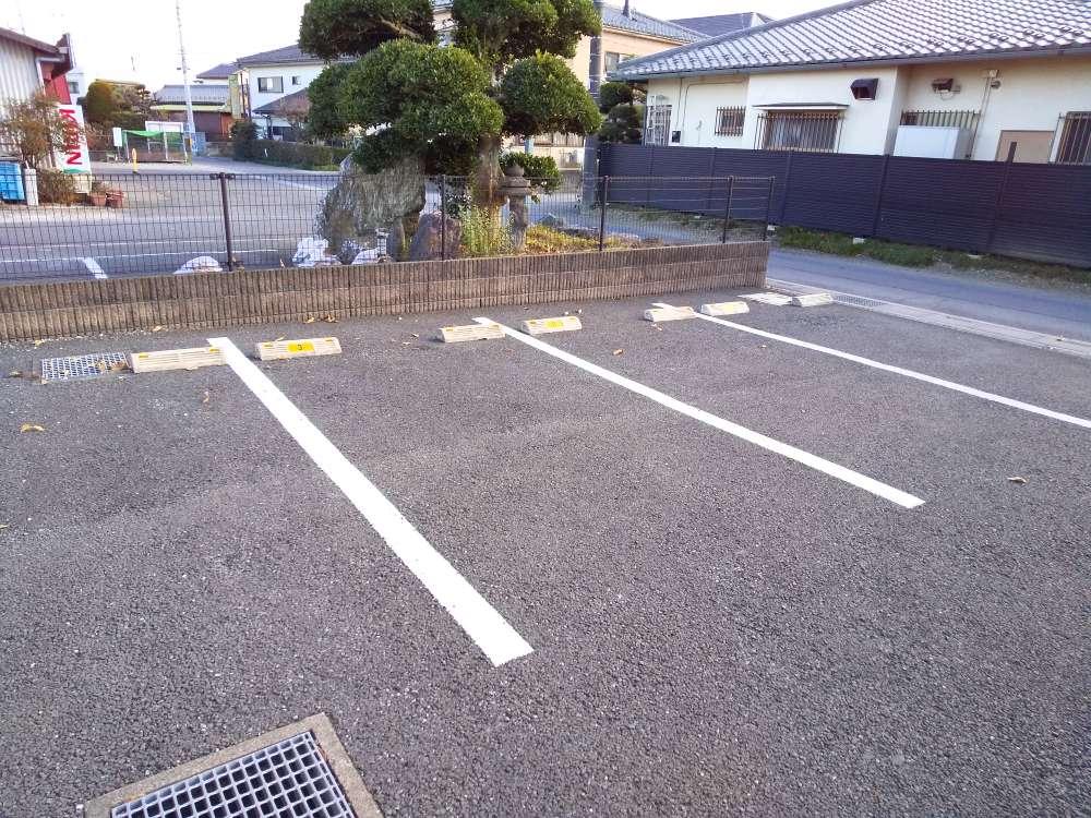 ビィ　グラッド(28030)の外観・駐車場イメージ1枚目