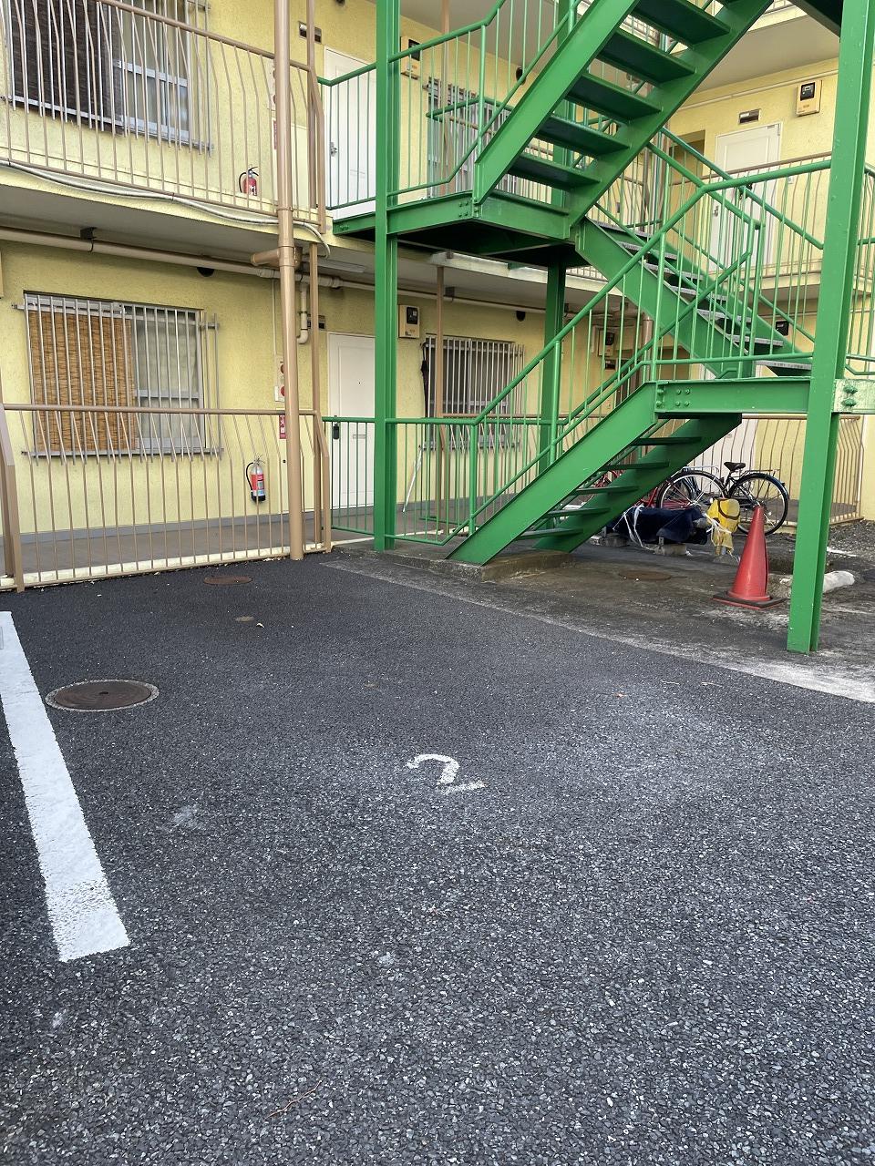 サンビルディスの外観・駐車場イメージ2枚目