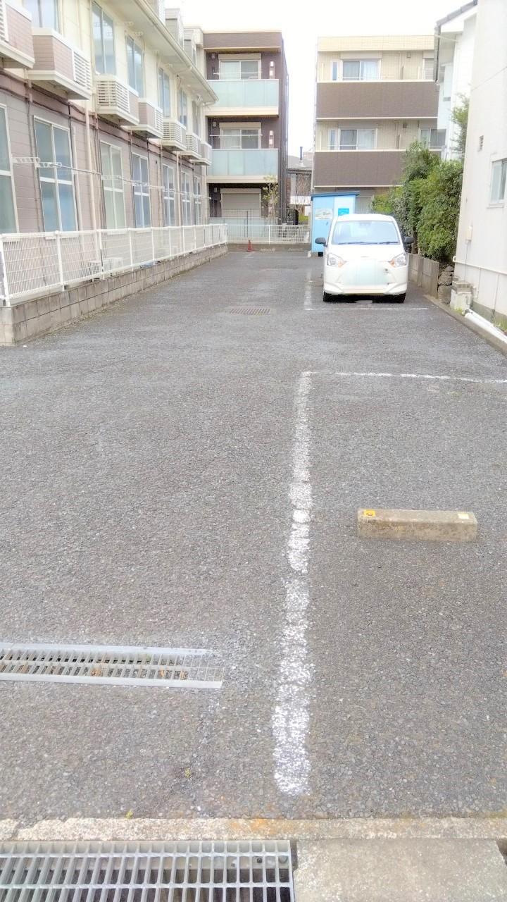 シャルム(7470)の外観・駐車場イメージ1枚目