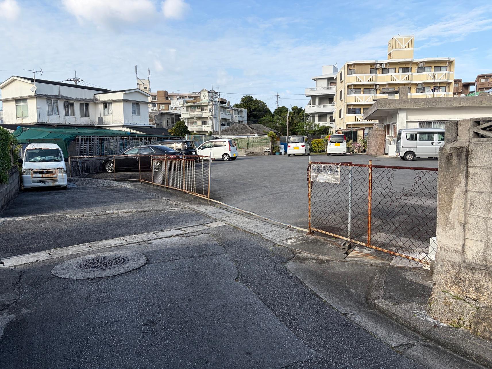 川上駐車場の外観・駐車場イメージ2枚目
