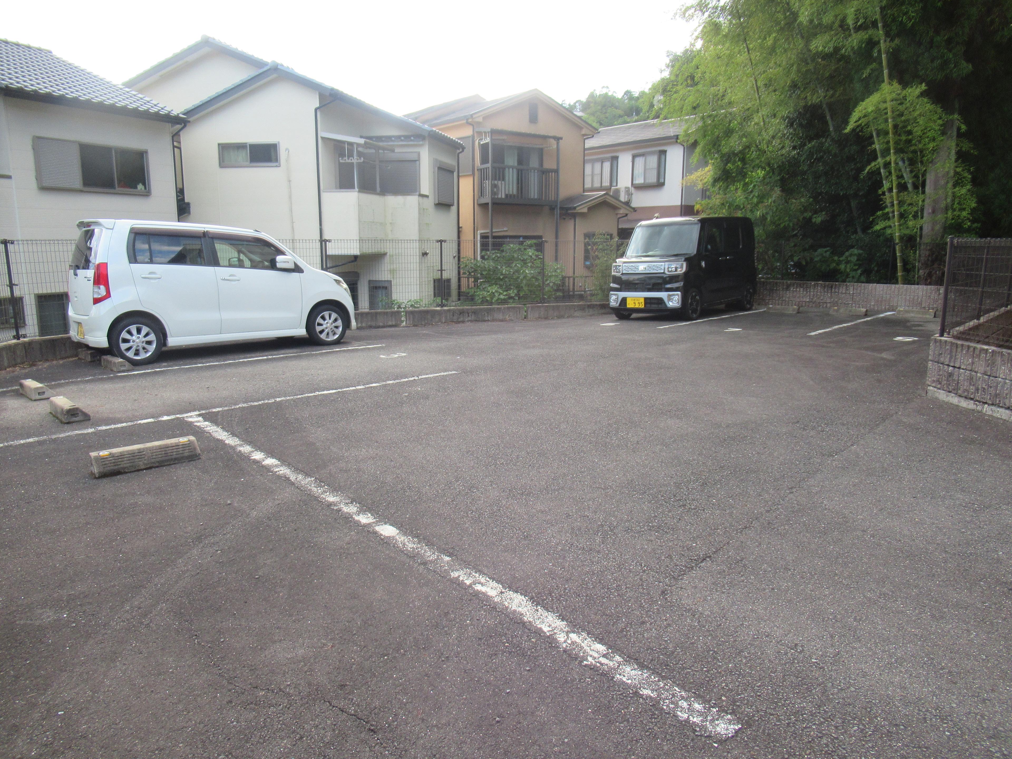 氷室町ガレージの外観・駐車場イメージ3枚目