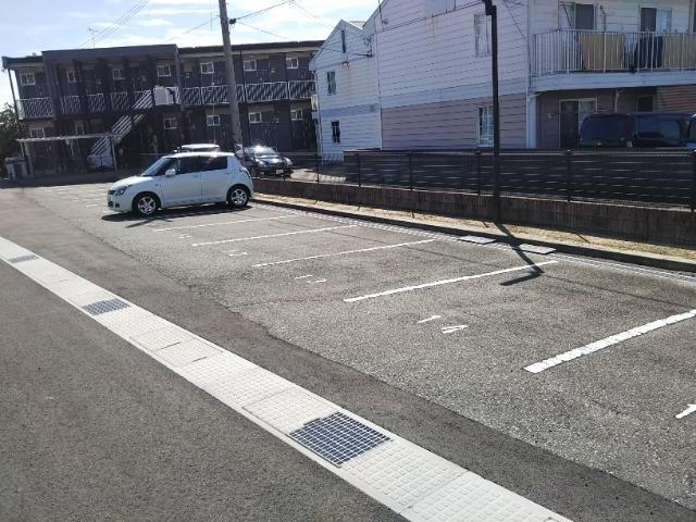 中友５(40144)の外観・駐車場イメージ1枚目