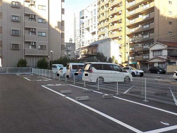 名古屋富士見町第７の外観・駐車場イメージ3枚目