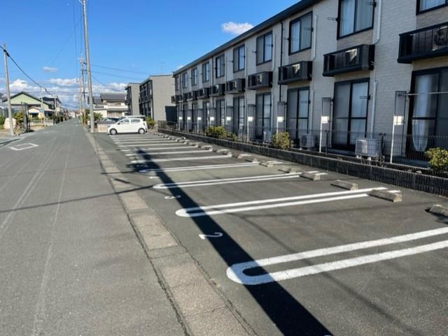 ＴＥＲＡＤＡ１６５(24140)の外観・駐車場イメージ1枚目