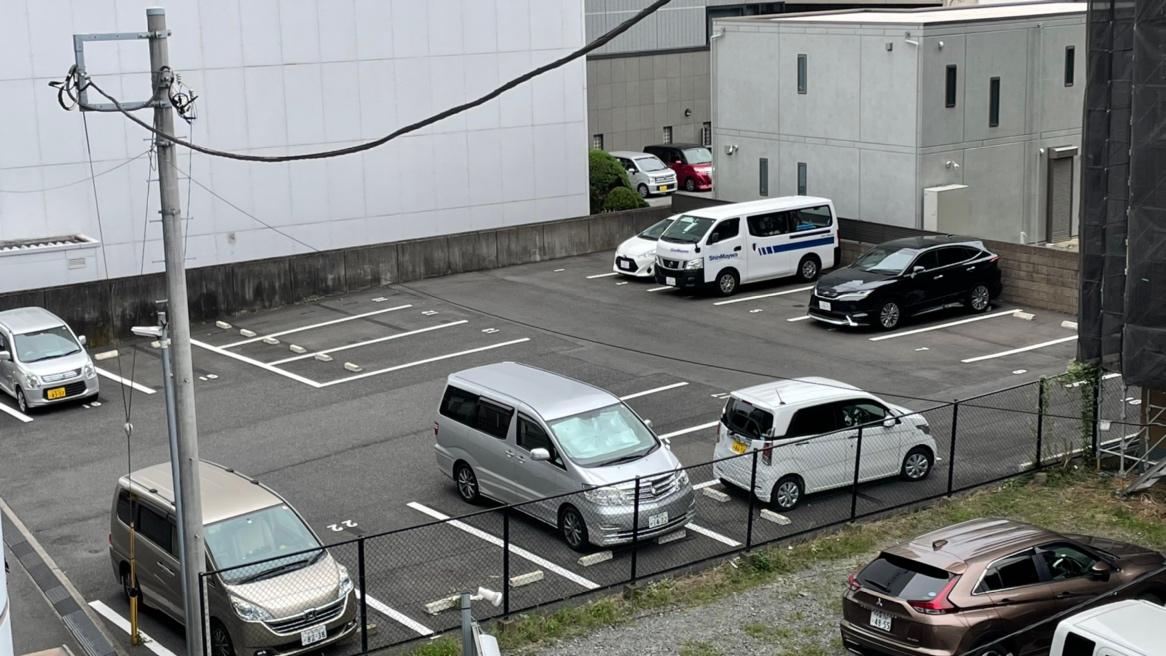 篠崎荘パーキングの外観・駐車場イメージ2枚目