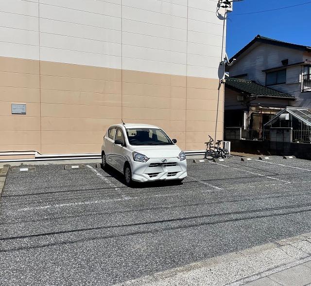 フェザーハウス(16166)の外観・駐車場イメージ1枚目