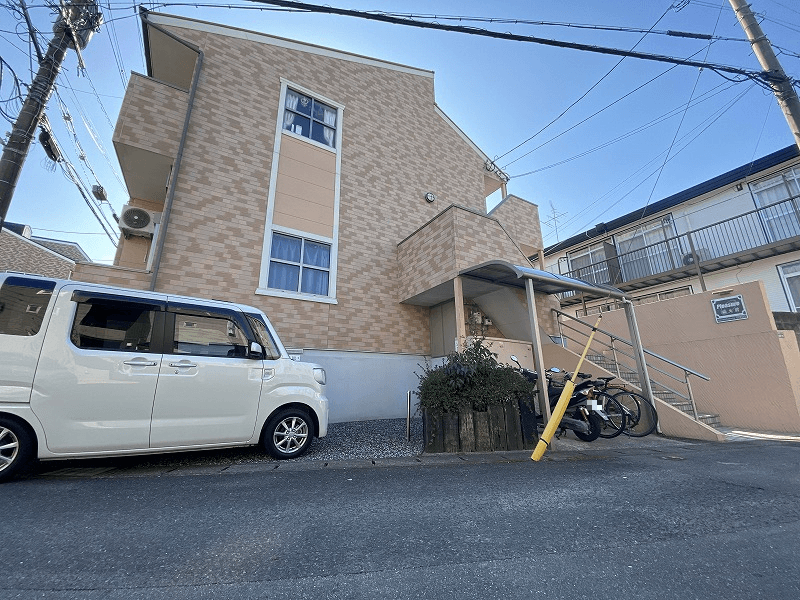 ﾌﾟﾚｼﾞｬｰ福大前の外観・駐車場イメージ1枚目