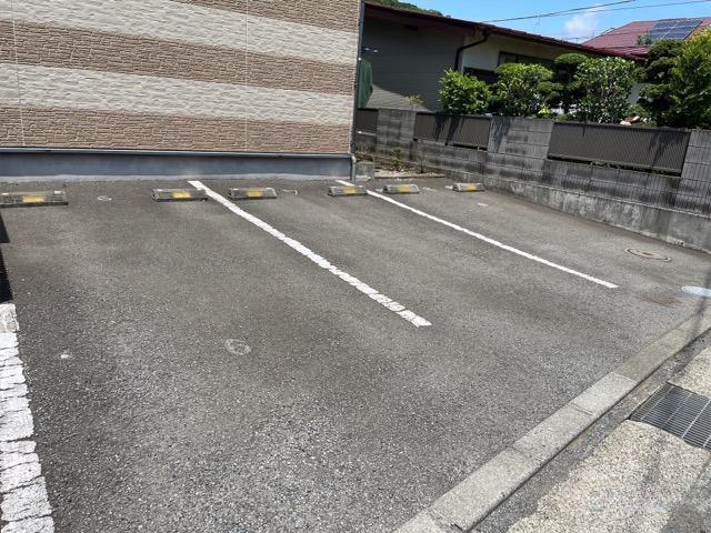 グリーンハイツ二宮(37776)の外観・駐車場イメージ1枚目