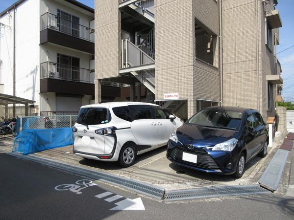 Yベラーノモータープールの外観・駐車場イメージ2枚目