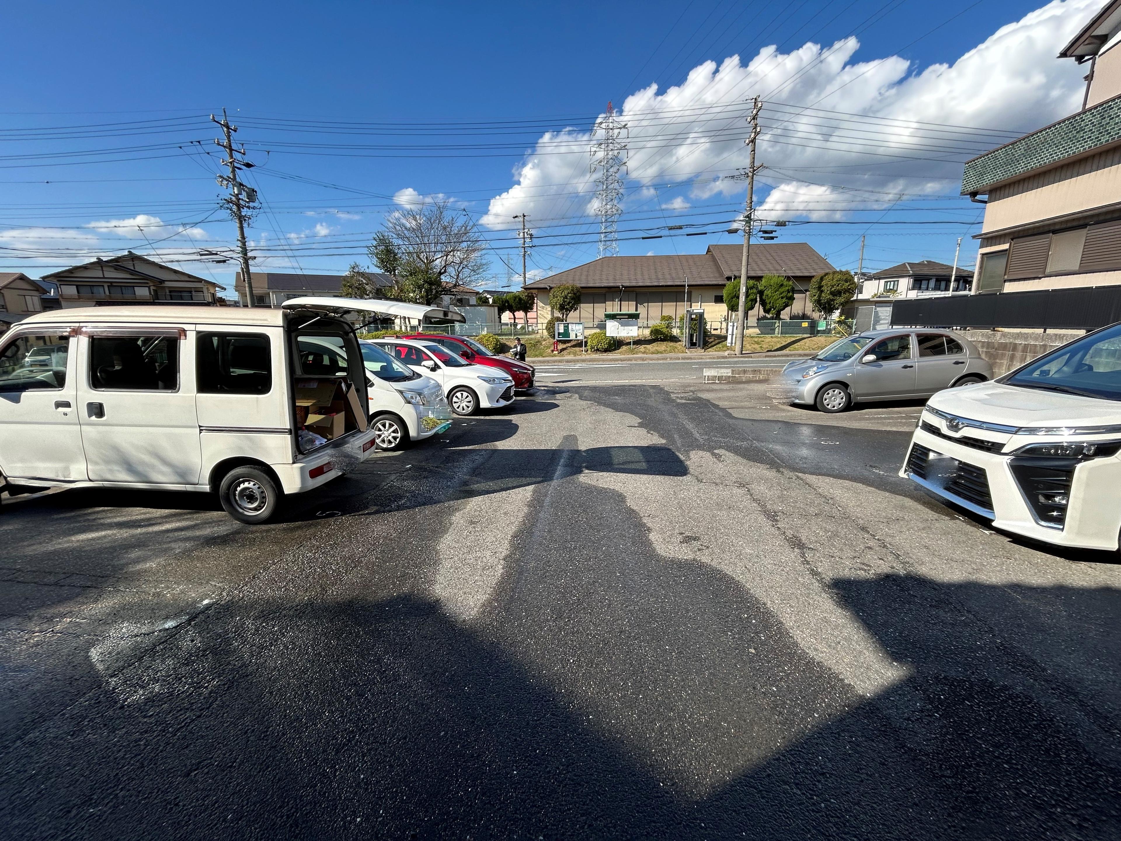 000083の外観・駐車場イメージ2枚目