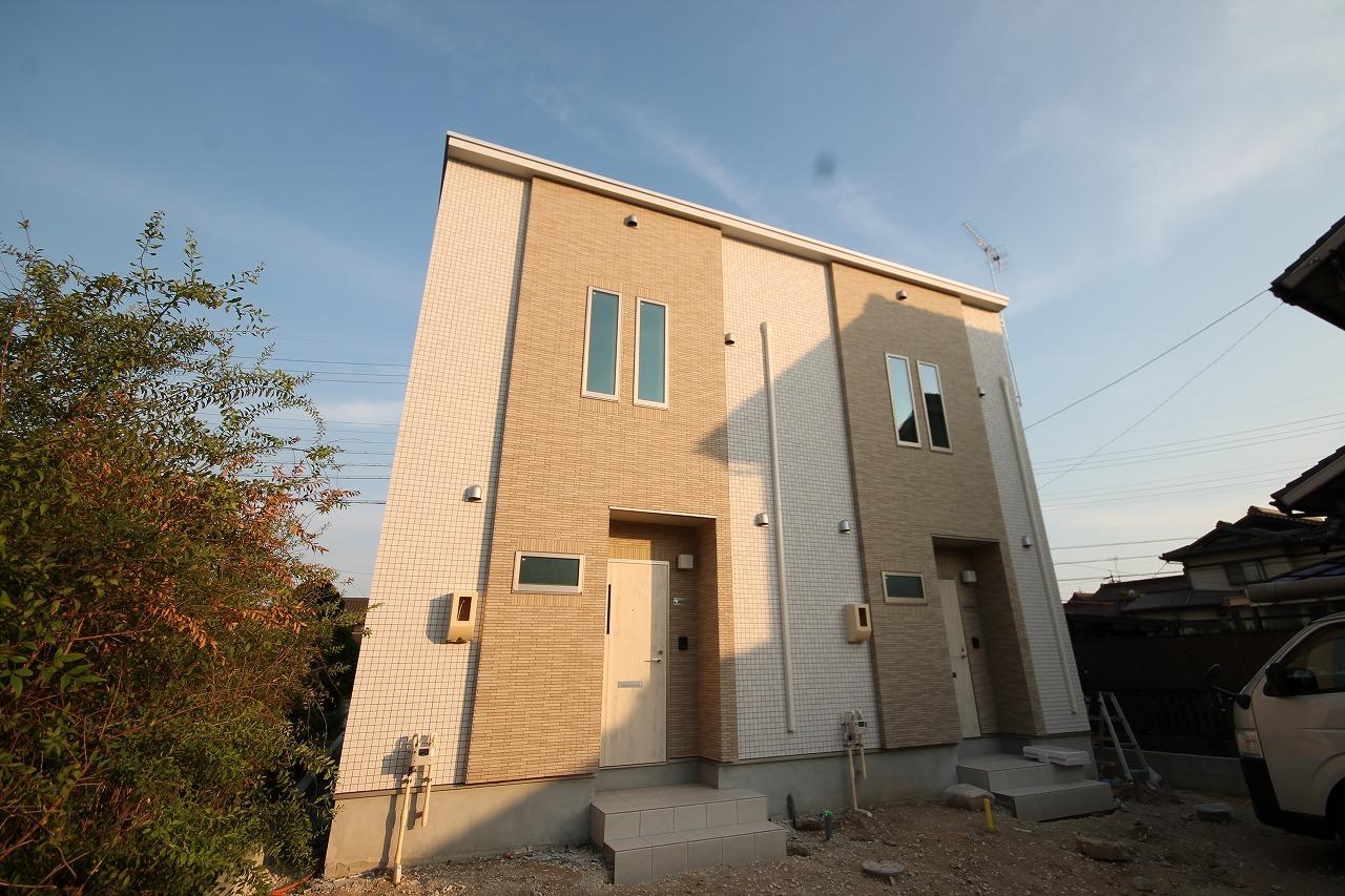 ｓｉｌｋｓ Ａの外観・駐車場イメージ1枚目