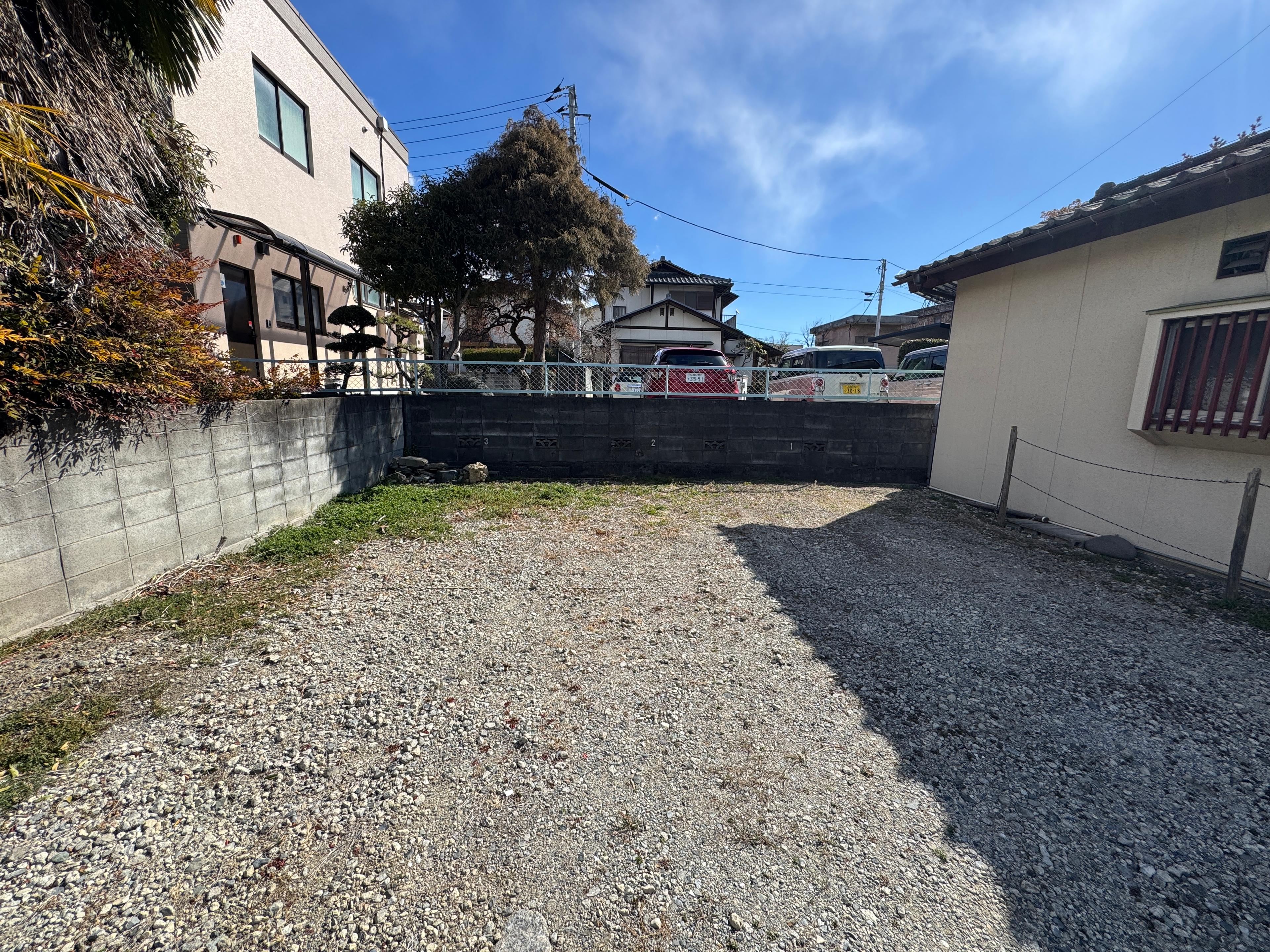 塩部駐車場（北）の外観・駐車場イメージ1枚目