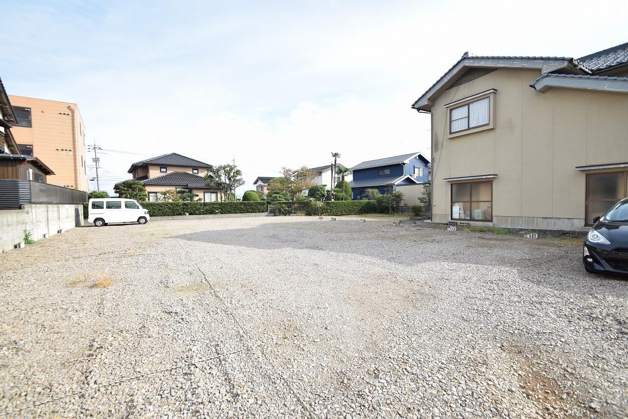湖山町西3丁目148駐車場の外観・駐車場イメージ2枚目