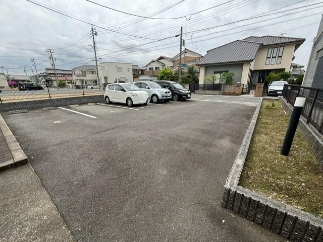 セルシオ(17273)の外観・駐車場イメージ1枚目