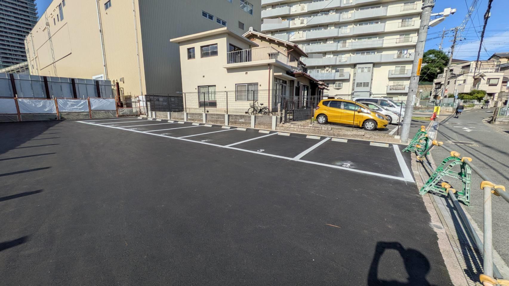 田村建設ガレージ　香里南之町Ⅰの外観・駐車場イメージ3枚目