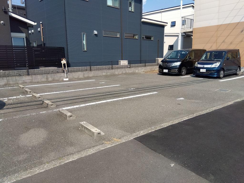 ハピネス(23681)の外観・駐車場イメージ3枚目