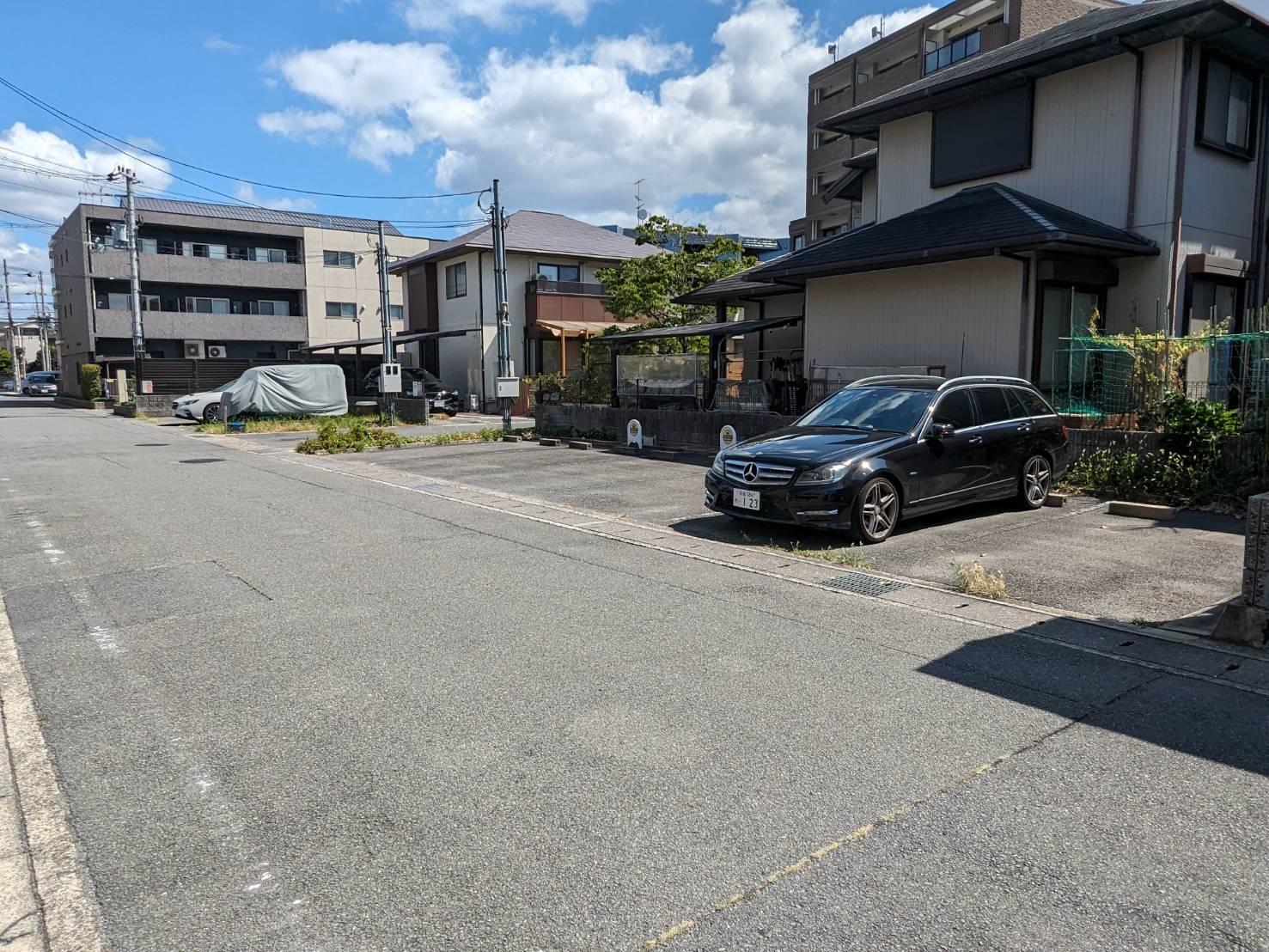 舟岡ガレージの外観・駐車場イメージ1枚目