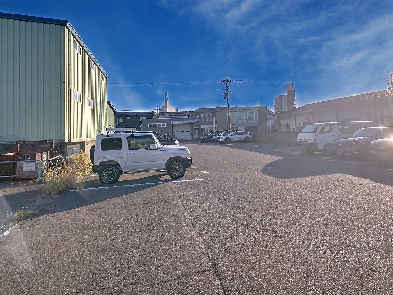 小坂町駐車場の外観・駐車場イメージ3枚目